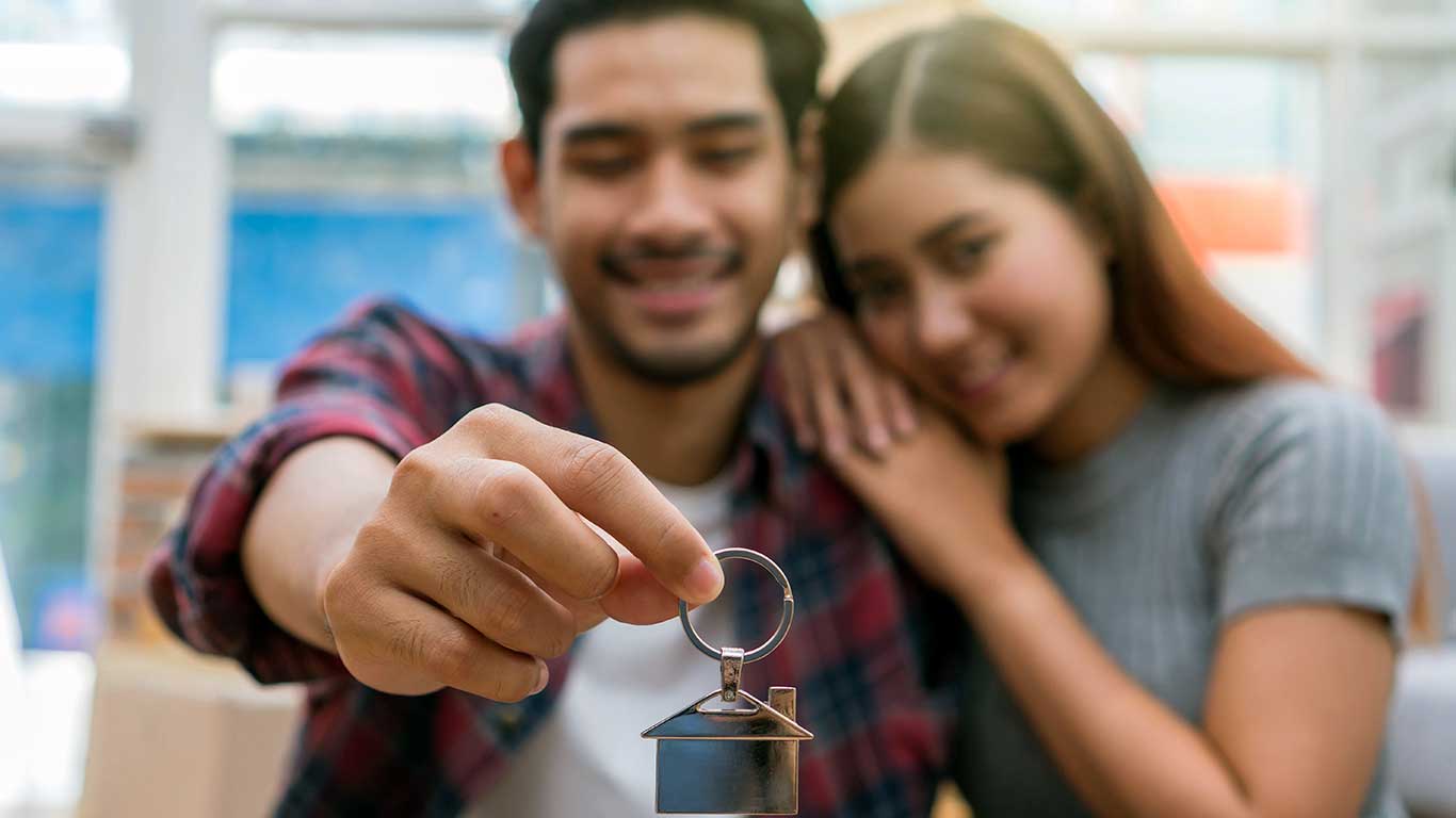 Pareja de propietarios no residentes en España